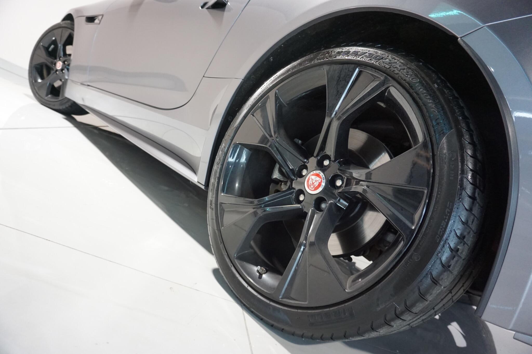 Jaguar F-Type 2.0i R-Dynamic Coupe 2dr Petrol Auto Euro 6 (s/s) (300 ps)